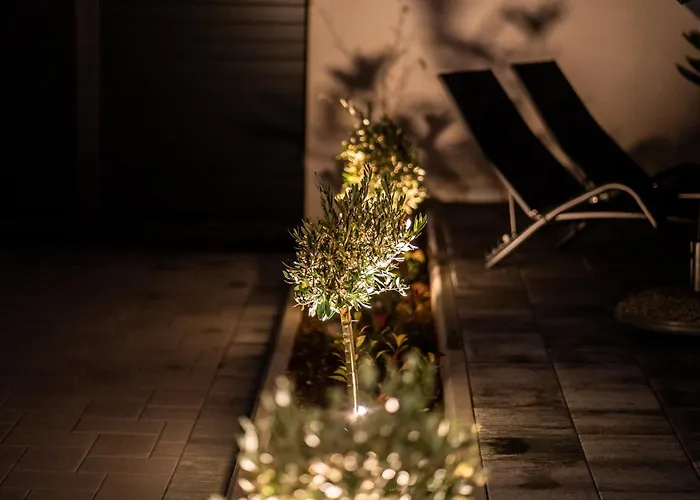 Villa Kukys Production-Private Pool & Luxury Oasis מוסטר