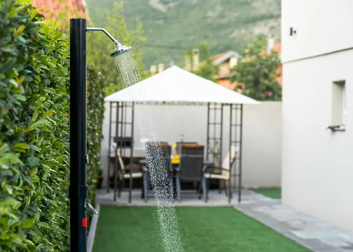 Villa Kukys Production-Private Pool & Luxury Oasis וילה *